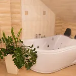 Wiktoria فندق